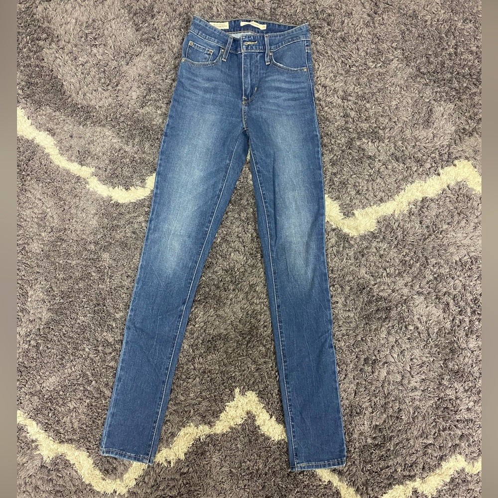 Levi jeans